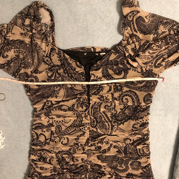 Ladies sheer mesh long sleeved top sized for L or XL - Picture 10 of 10